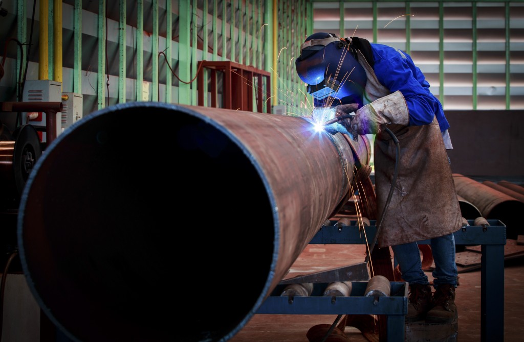 welding big pipe